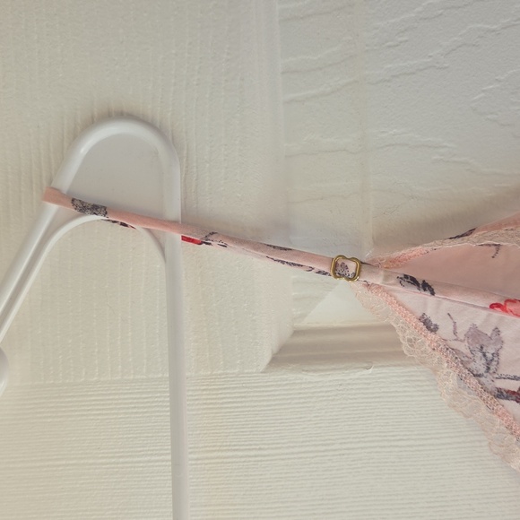 Victoria's Secret Lingerie S Slip Lace Tank Top Floral Adjustable Straps - Picture 3 of 5